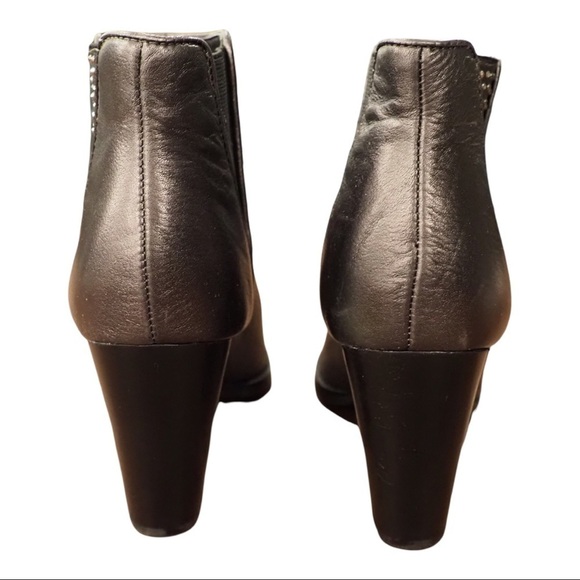 Reba sz 7 Zari leather studded metallic booties - Picture 6 of 15